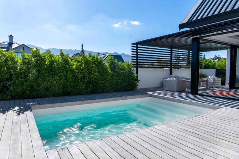 5 Bedroom Property for Sale in Val De Vie Estate Western Cape